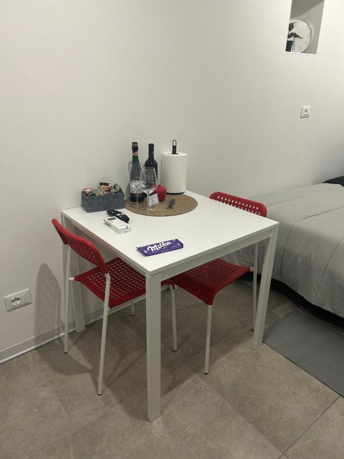 Appartamento Roma Парма Екстер'єр фото
